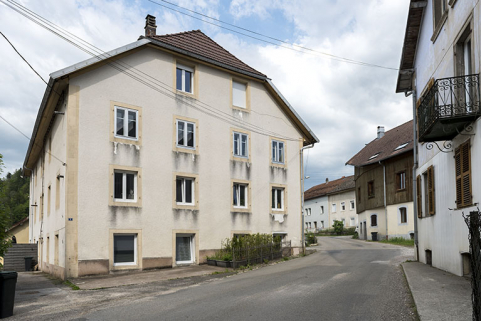Façade latérale gauche (sud). © Région Bourgogne-Franche-Comté, Inventaire du patrimoine Façade latérale gauche (sud). © Région Bourgogne-Franche-Comté, Inventaire du patrimoine