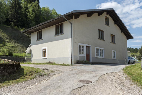 Façades postérieure et latérale gauche. © Région Bourgogne-Franche-Comté, Inventaire du patrimoine