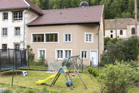 Façade latérale gauche. © Région Bourgogne-Franche-Comté, Inventaire du patrimoine