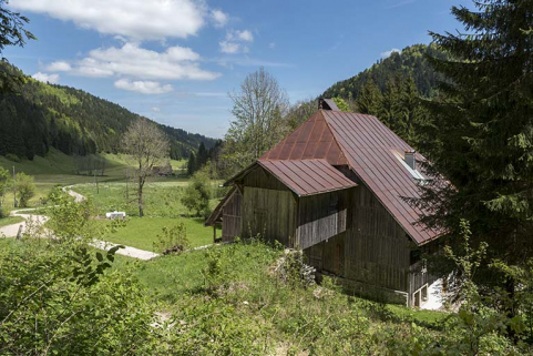 Façade postérieure, de trois quarts droite. © Région Bourgogne-Franche-Comté, Inventaire du patrimoine