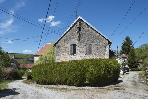 Moulin et logements depuis le sud-est. © Région Bourgogne-Franche-Comté, Inventaire du patrimoine Moulin et logements depuis le sud-est. © Région Bourgogne-Franche-Comté, Inventaire du patrimoine