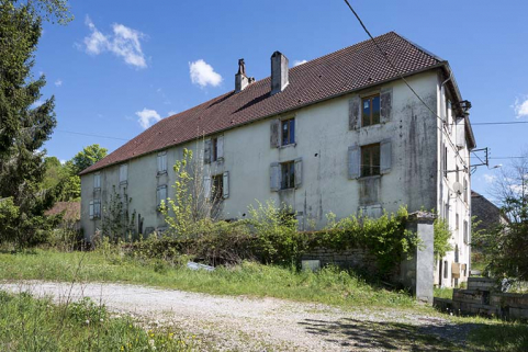 Logement nord (puis infirmerie). Façade postérieure. © Région Bourgogne-Franche-Comté, Inventaire du patrimoine Logement nord (puis infirmerie). Façade postérieure. © Région Bourgogne-Franche-Comté, Inventaire du patrimoine