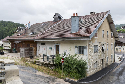 Façades postérieure et latérale gauche. © Région Bourgogne-Franche-Comté, Inventaire du patrimoine