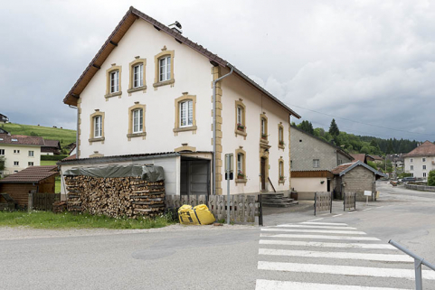 Façades antérieure et latérale gauche. © Région Bourgogne-Franche-Comté, Inventaire du patrimoine