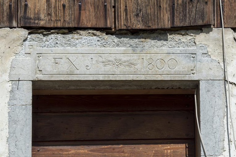 Date 1800 portée (façade antérieure). © Région Bourgogne-Franche-Comté, Inventaire du patrimoine Date 1800 portée (façade antérieure). © Région Bourgogne-Franche-Comté, Inventaire du patrimoine
