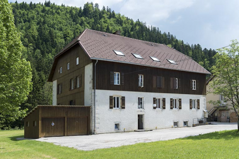 Chaudronnerie : façades antérieure et latérale gauche. © Région Bourgogne-Franche-Comté, Inventaire du patrimoine Chaudronnerie : façades antérieure et latérale gauche. © Région Bourgogne-Franche-Comté, Inventaire du patrimoine