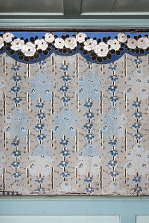 Chambre à l'étage : papier peint. © Région Bourgogne-Franche-Comté, Inventaire du patrimoine Chambre à l'étage : papier peint. © Région Bourgogne-Franche-Comté, Inventaire du patrimoine