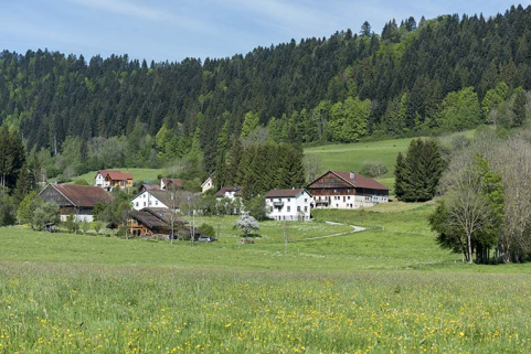 Vue d'ensemble des Jean-Jacquot, depuis l'est. © Région Bourgogne-Franche-Comté, Inventaire du patrimoine Vue d'ensemble des Jean-Jacquot, depuis l'est. © Région Bourgogne-Franche-Comté, Inventaire du patrimoine