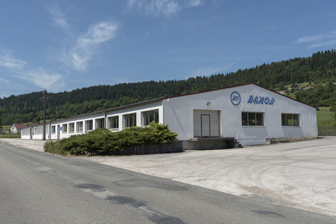 Vue d'ensemble depuis l'est (façades antérieure et latérale droite). © Région Bourgogne-Franche-Comté, Inventaire du patrimoine