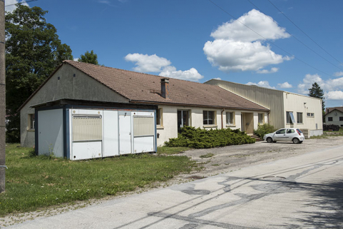 Façade antérieure, de trois quarts gauche. © Région Bourgogne-Franche-Comté, Inventaire du patrimoine