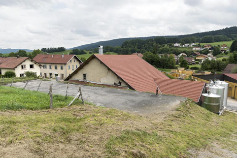 Façade postérieure, avec le dessus du réservoir au premier plan. © Région Bourgogne-Franche-Comté, Inventaire du patrimoine Façade postérieure, avec le dessus du réservoir au premier plan. © Région Bourgogne-Franche-Comté, Inventaire du patrimoine