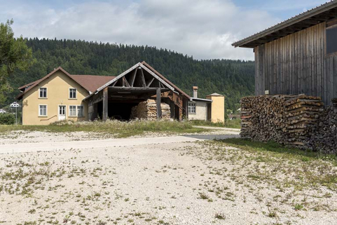 Vue d'ensemble, depuis le sud-est. © Région Bourgogne-Franche-Comté, Inventaire du patrimoine
