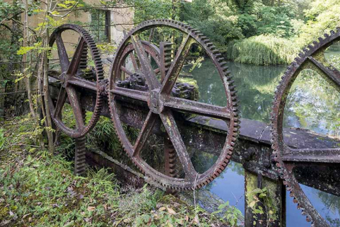 Vannage du canal d'amenée. Détail du mécanisme de levage. © Région Bourgogne-Franche-Comté, Inventaire du patrimoine