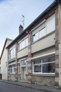 Façade antérieure vue de trois quarts droite. © Région Bourgogne-Franche-Comté, Inventaire du patrimoine Façade antérieure vue de trois quarts droite. © Région Bourgogne-Franche-Comté, Inventaire du patrimoine