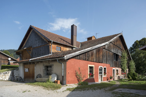 Façades antérieure et latérale gauche. © Région Bourgogne-Franche-Comté, Inventaire du patrimoine