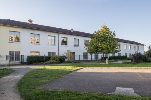 Façade nord de l'agrandissement (milieu 20e siècle). © Région Bourgogne-Franche-Comté, Inventaire du patrimoine