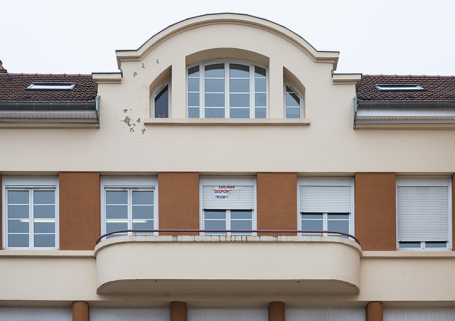 Détail de la baie supérieure. © Région Bourgogne-Franche-Comté, Inventaire du patrimoine