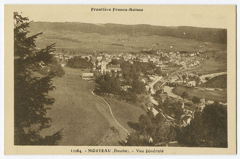 Frontière franco-suisse. 12264. - Morteau (Doubs). - Vue générale [depuis la Table du Roi, à l'ouest], milieu 20e siècle. © Région Bourgogne-Franche-Comté, Inventaire du patrimoine