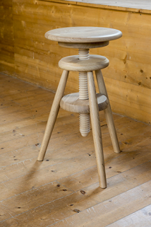 Tournerie de tabourets et ébénisterie : tabouret d'horloger. © Région Bourgogne-Franche-Comté, Inventaire du patrimoine Tournerie de tabourets et ébénisterie : tabouret d'horloger. © Région Bourgogne-Franche-Comté, Inventaire du patrimoine