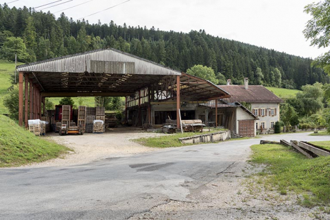 Vue d'ensemble, depuis le nord-ouest. © Région Bourgogne-Franche-Comté, Inventaire du patrimoine Vue d'ensemble, depuis le nord-ouest. © Région Bourgogne-Franche-Comté, Inventaire du patrimoine