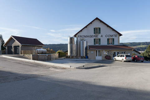 Vue d'ensemble, depuis le sud-est. © Région Bourgogne-Franche-Comté, Inventaire du patrimoine