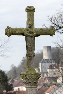 Croix dite du calvaire, au lieu-dit Sur la Croix du Calvaire : Vierge à l'Enfant. © Région Bourgogne-Franche-Comté, Inventaire du patrimoine Croix dite du calvaire, au lieu-dit Sur la Croix du Calvaire : Vierge à l'Enfant. © Région Bourgogne-Franche-Comté, Inventaire du patrimoine