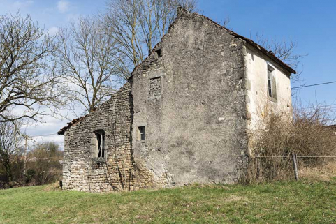 Maison à l'angle de la rue des Vosges et de la rue du moulin. Vue de trois-quart sud-ouest. © Région Bourgogne-Franche-Comté, Inventaire du patrimoine