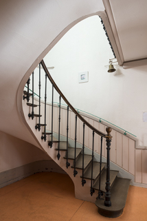 Escalier de type suspendu. © Région Bourgogne-Franche-Comté, Inventaire du patrimoine Escalier de type suspendu. © Région Bourgogne-Franche-Comté, Inventaire du patrimoine