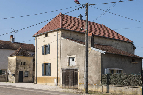 Ferme avec pigeonnier. © Région Bourgogne-Franche-Comté, Inventaire du patrimoine Ferme avec pigeonnier. © Région Bourgogne-Franche-Comté, Inventaire du patrimoine