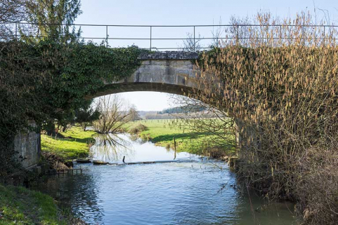 Pont enjambeant l'Ougeotte. © Région Bourgogne-Franche-Comté, Inventaire du patrimoine Pont enjambeant l'Ougeotte. © Région Bourgogne-Franche-Comté, Inventaire du patrimoine