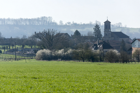 Vue du Grand-Magny depuis le nord-ouest. © Région Bourgogne-Franche-Comté, Inventaire du patrimoine Vue du Grand-Magny depuis le nord-ouest. © Région Bourgogne-Franche-Comté, Inventaire du patrimoine