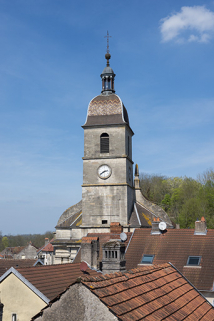 Le clocher avec son toit à l'impérial. © Région Bourgogne-Franche-Comté, Inventaire du patrimoine Le clocher avec son toit à l'impérial. © Région Bourgogne-Franche-Comté, Inventaire du patrimoine