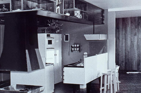 Vue de de la cuisine, photographie ancienne, ca. 1965-1970, Archives privées. © Région Bourgogne-Franche-Comté, Inventaire du patrimoine