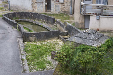 Le lavoir, rue de la Fontaine. © Région Bourgogne-Franche-Comté, Inventaire du patrimoine