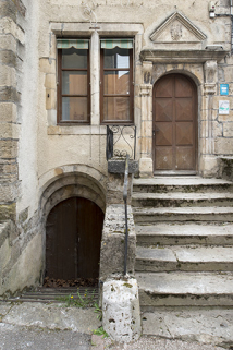 Les ouvertures permettant d'accéder à la maison et à la cave. © Région Bourgogne-Franche-Comté, Inventaire du patrimoine