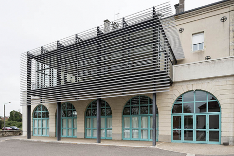 Façade postérieure de l'hôtel de ville. © Région Bourgogne-Franche-Comté, Inventaire du patrimoine