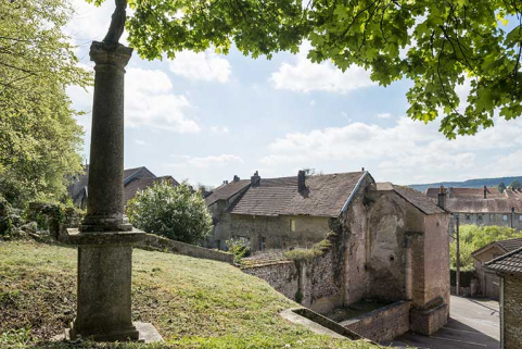Vue d'ensemble du prieuré et de l'ancienne église. © Région Bourgogne-Franche-Comté, Inventaire du patrimoine