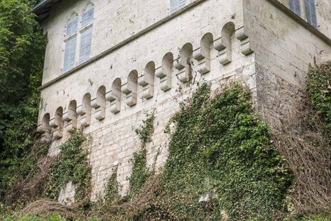 Détail de la tour. © Région Bourgogne-Franche-Comté, Inventaire du patrimoine