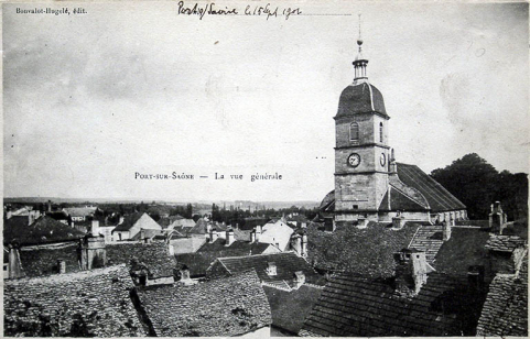 Le clocher de l'église, carte postale. © Région Bourgogne-Franche-Comté, Inventaire du patrimoine Le clocher de l'église, carte postale. © Région Bourgogne-Franche-Comté, Inventaire du patrimoine
