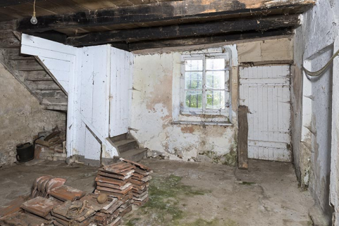 Intérieur : la cuisine en direction de l'entrée. © Région Bourgogne-Franche-Comté, Inventaire du patrimoine