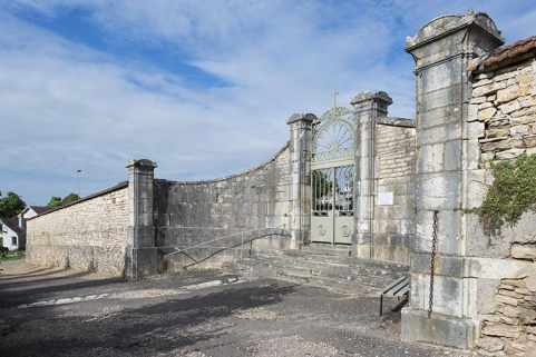 Vue depuis le haut de la rue. © Région Bourgogne-Franche-Comté, Inventaire du patrimoine