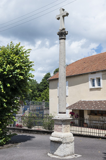 La croix, vue d'ensemble. © Région Bourgogne-Franche-Comté, Inventaire du patrimoine