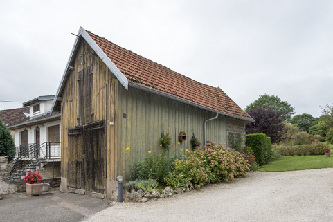 Le bâtiment à usage de gararge. © Région Bourgogne-Franche-Comté, Inventaire du patrimoine