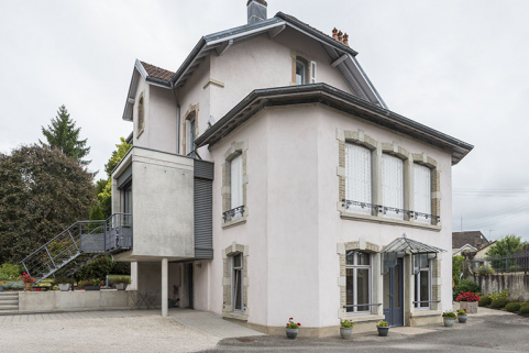 Le mur pignon sud avec l'agrandissement réalisé par la famille Petit. © Région Bourgogne-Franche-Comté, Inventaire du patrimoine