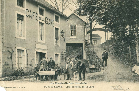 Hôtel et café de la gare, carte postale. © Région Bourgogne-Franche-Comté, Inventaire du patrimoine