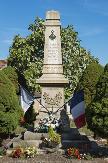 Le monument aux morts. © Région Bourgogne-Franche-Comté, Inventaire du patrimoine