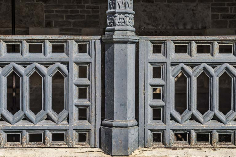 Détail du garde-corps et d'une colone. © Région Bourgogne-Franche-Comté, Inventaire du patrimoine