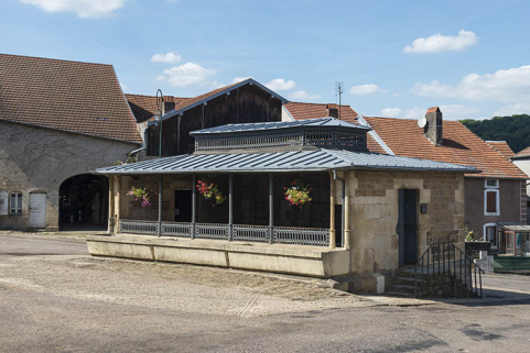 Fontaine-lavoir, rue du Vaux. © Région Bourgogne-Franche-Comté, Inventaire du patrimoine