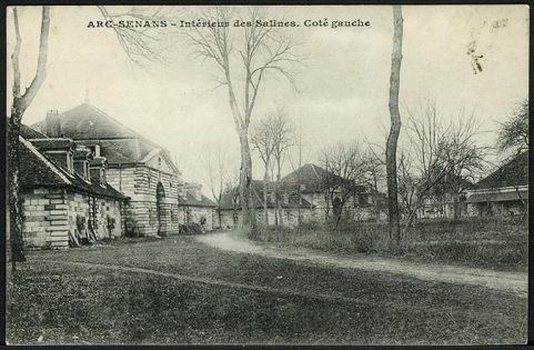 Arc-et-Senans - Intérieur des salines. Côté gauche, carte postale, s.d. [fin 19e ou début 20e siècle]. © Région Bourgogne-Franche-Comté, Inventaire du patrimoine