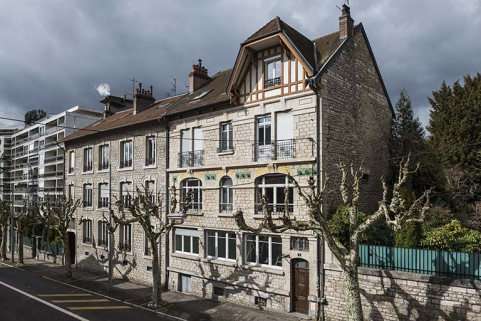 Vue d'ensemble depuis l'est. © Région Bourgogne-Franche-Comté, Inventaire du patrimoine Vue d'ensemble depuis l'est. © Région Bourgogne-Franche-Comté, Inventaire du patrimoine